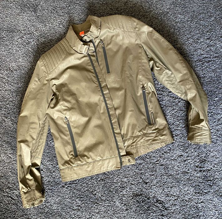 Para mota, casaco como novíssimo