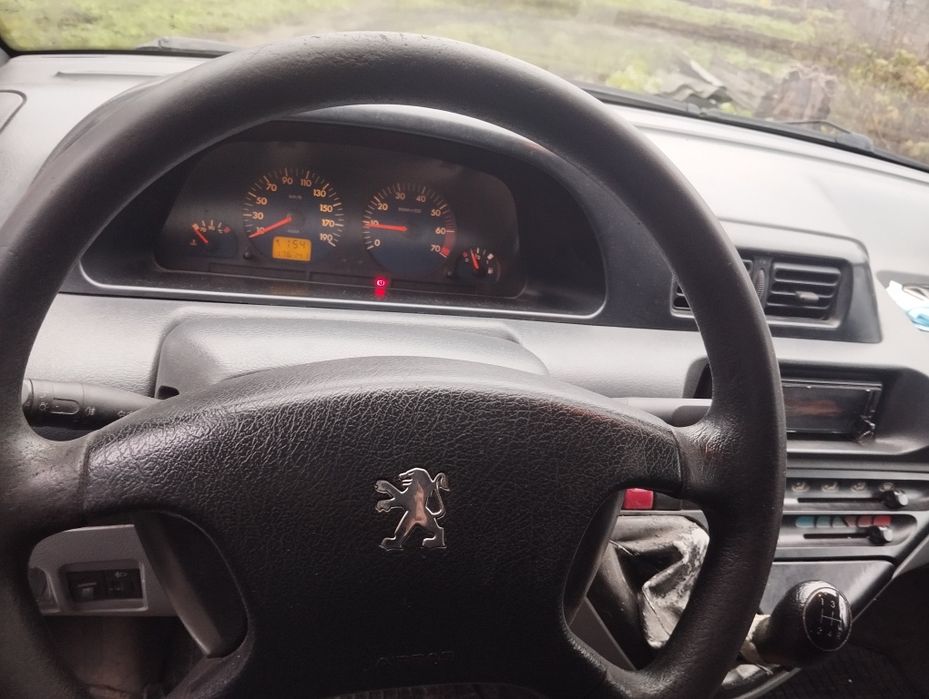 Пежо експерт 2005 року. 1,9 дизель