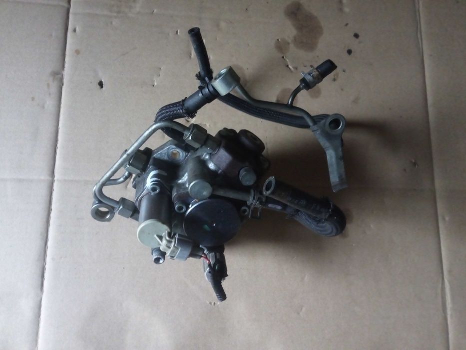 toyota AVENSIS T27 09-15   2,0 2,2 pompa wtryskowa bez DPF