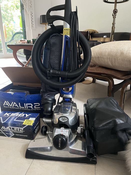 Aspirador KIRBY AVALIR2 pouco usado , como novo