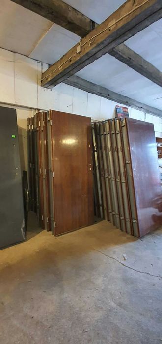 Nowe drzwi zewnętrzne pełne prawe lewe . 68 mm