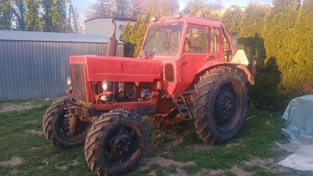 Ciągnik MTZ Belarus 82