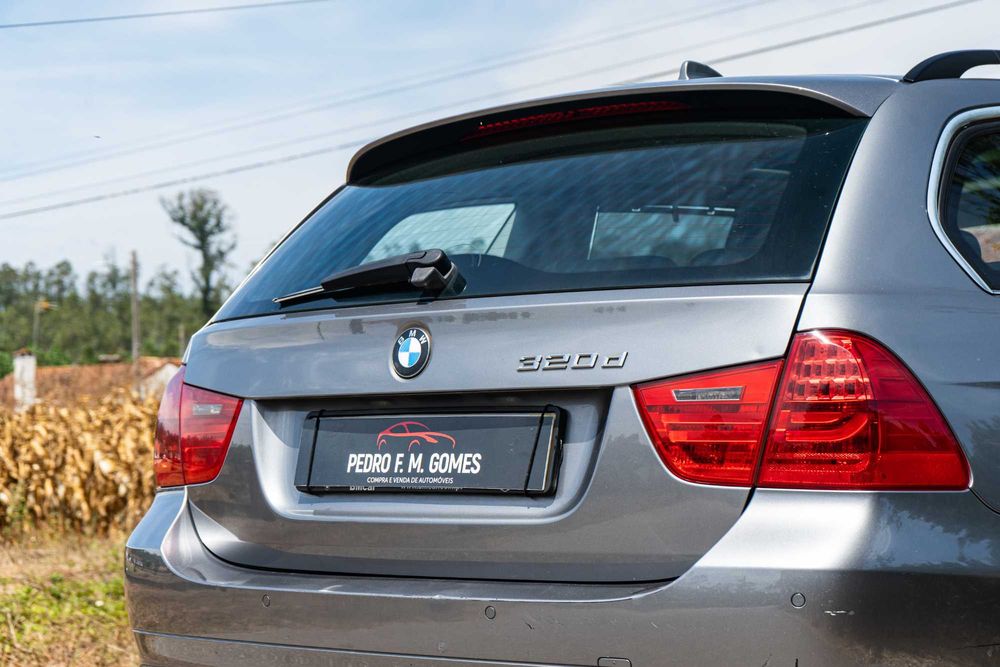 BMW E91 320D LCI 177CV