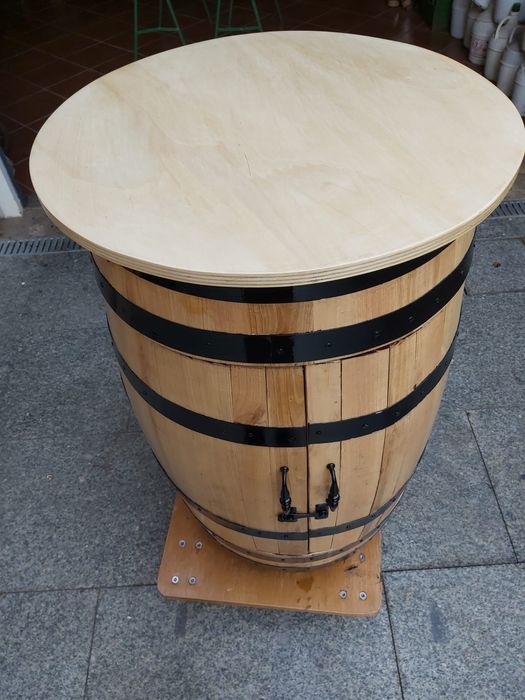 Barril  Bar "Novo" em madeira