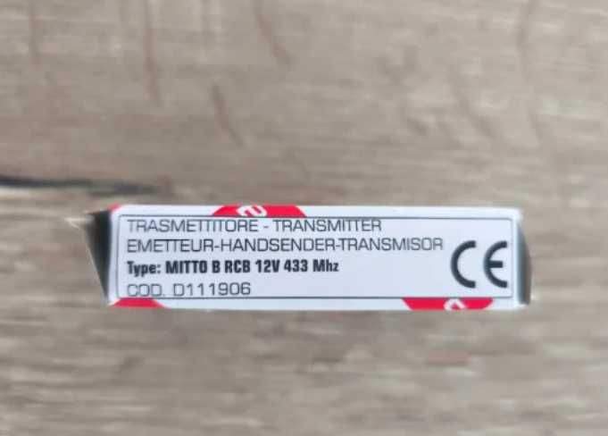 Comando BFT MITTO B RCB 12v 433Mhz Rolling Code 4 Botões  - Portão/Garagem