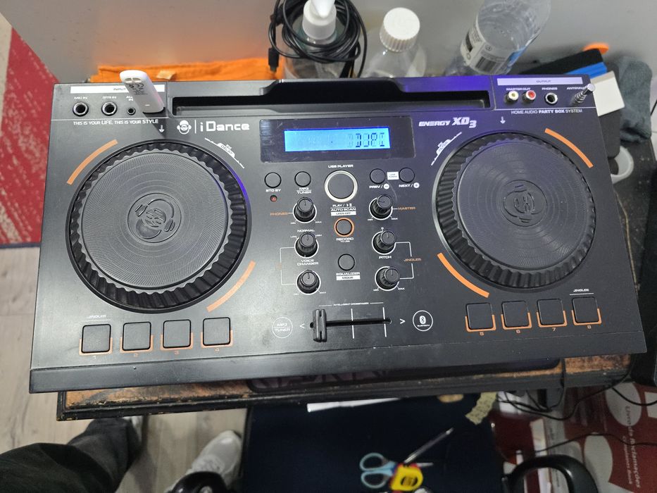 Mesa Dj com colunas!