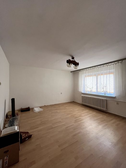 Dom Orzeszków + budynki gospodarcze - pod samym lasem