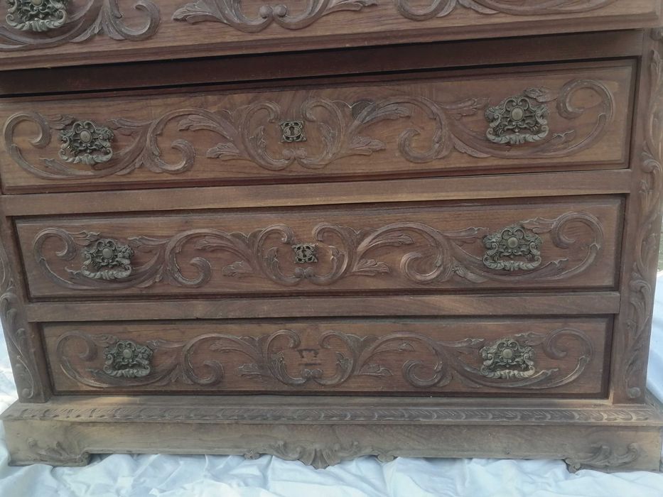 Móvel vintage castanho em madeira maciça como novo