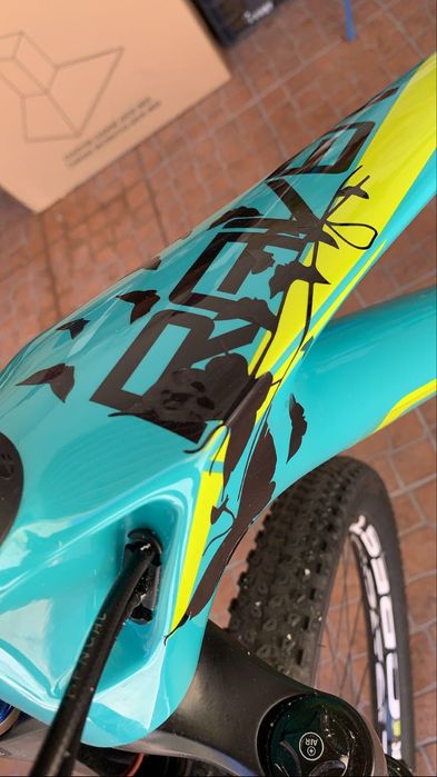 Focus Raven - tam. S