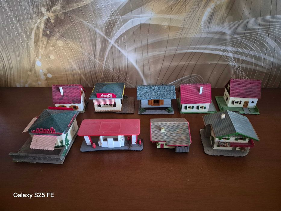 Budynki skala N demontaż makiety zestaw 9 domków