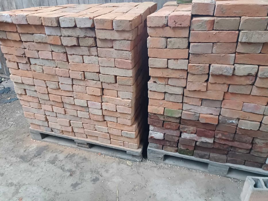 Cegła czerwona rozbiórkowa