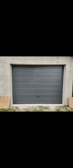 Гаражні секційні ворота відкатні розпашні ворота автоматика Луків