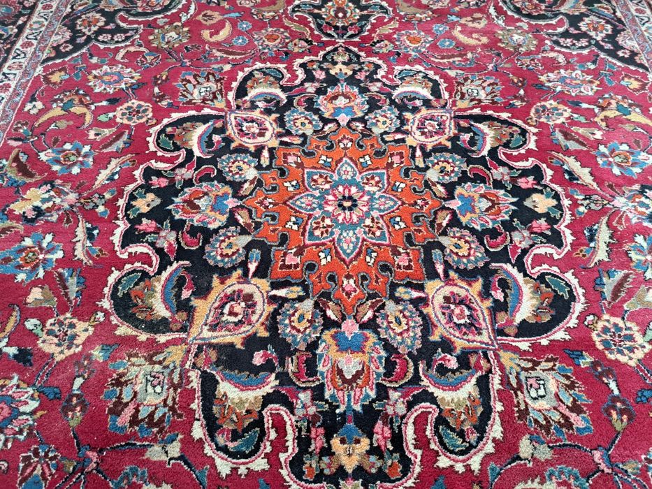 Cudny Perski dywan z Iranu Isfahan 290x420cm ręcznie tkany wełniany.