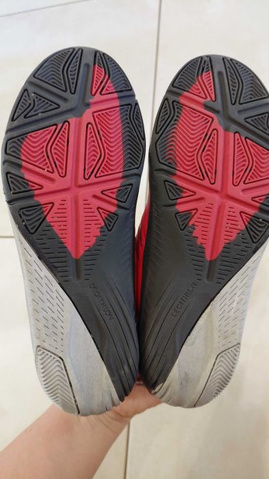 Buty piłkarskie 32 r