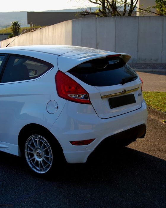Ford fiesta.
