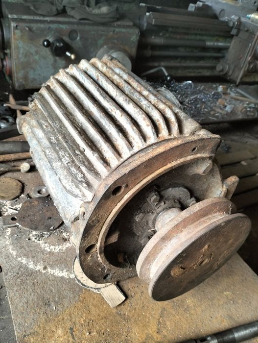 Електродвигун продам