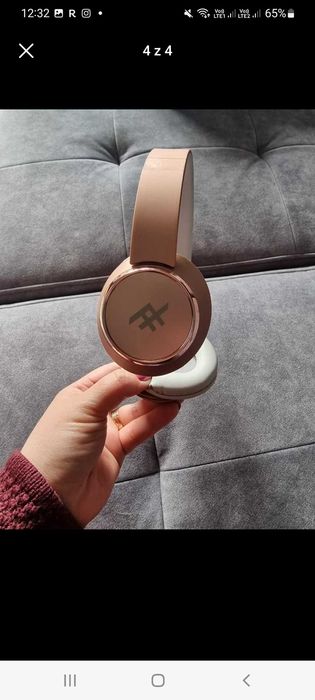 Słuchawki jak nowe, bezprzewodowe, ładowane na kabelek