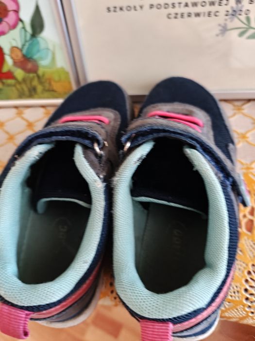 Sprzedam buty rozmiar 28