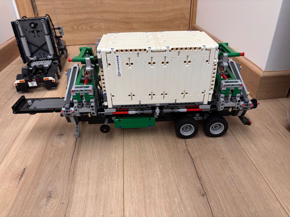 Lego technic Mack Anthem