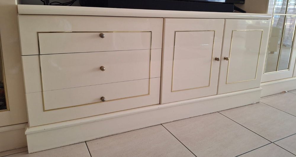 Móvel de sala - semi novo