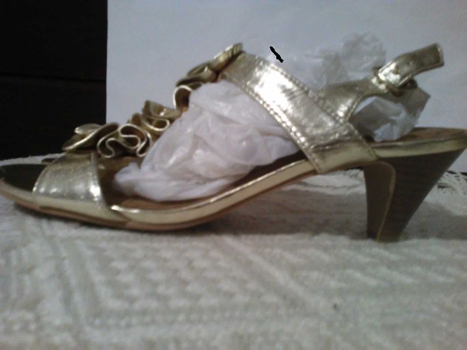 buty sandały na niskim obcasie roz. 38, stabilne