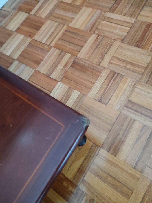 Mesa de cabeceira
