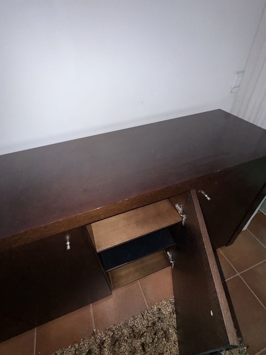 Móvel de Madeira Maciça