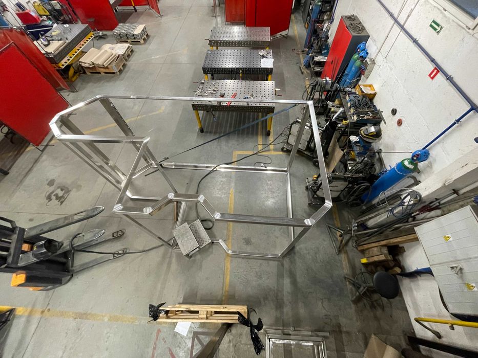 KAMPER_ Zabudowa Toyotai_BUDOWA KAMPERA_Wyprawowy