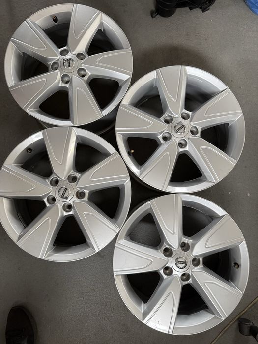 Диски 5/108 R17 Volvo . Ford