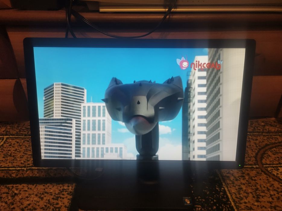 монитор LED 22" с HDMI и аудио 3,5мм