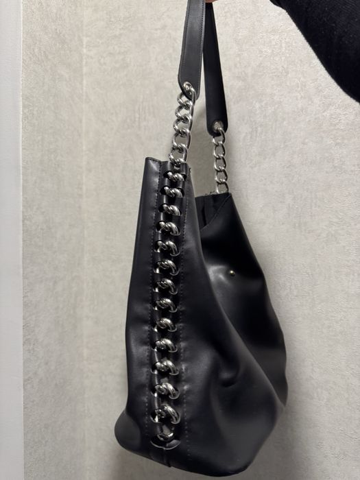 Гарна сумка на плече