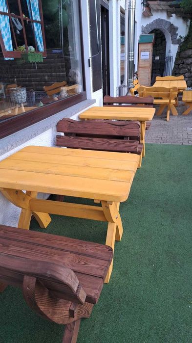 Meble ogrodowe z litego drewna