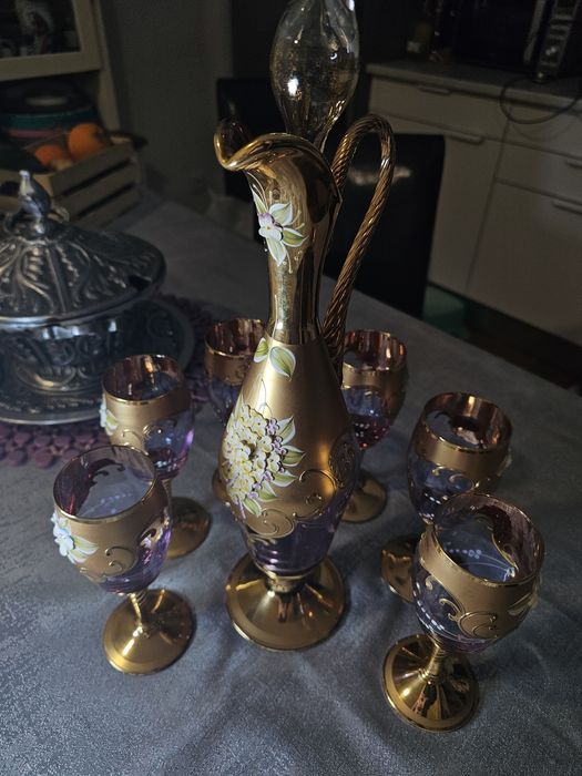 Conjunto de 6 copos e garrafa