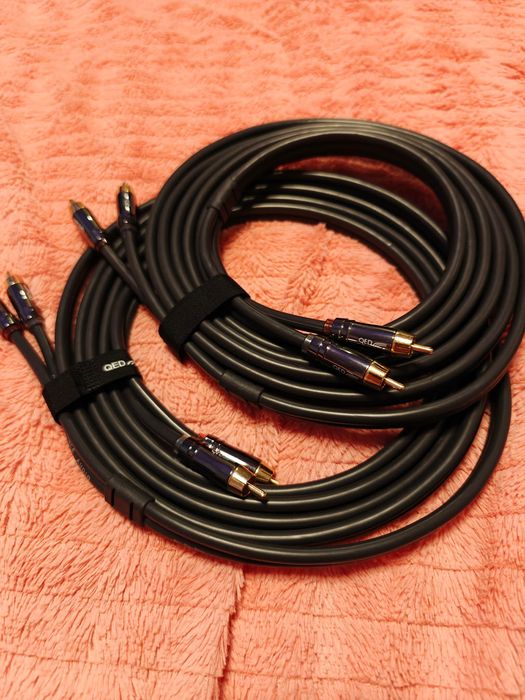 Kable QED Performance Audio Graphite 2RCA-2RCA 3m.