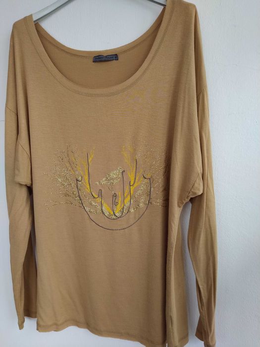 Camisola camel c/brilhantes -Tamanho XL