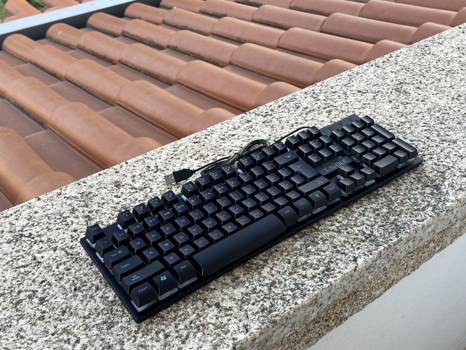 Teclado Gaming T-VOLF T20 RGB (Novo) | 5 Unidades