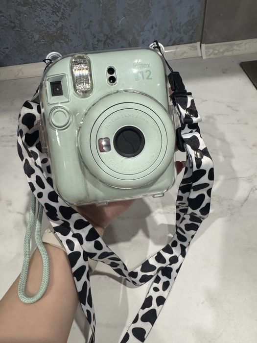 Фотокамера миттєвого друку Instax mini 12 + прозорий чохол