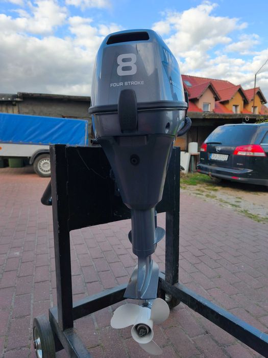 Silnik zaburtowy do łodzi Yamaha 8kM