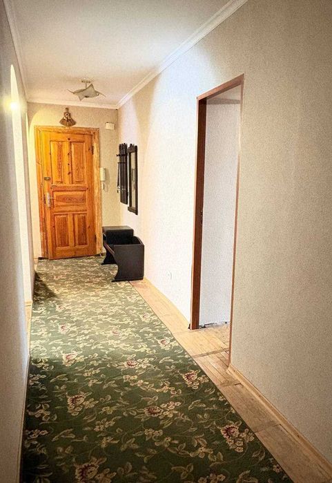 Продаж 4 кім. квартири у спокійному р-ні, вул. Раковського