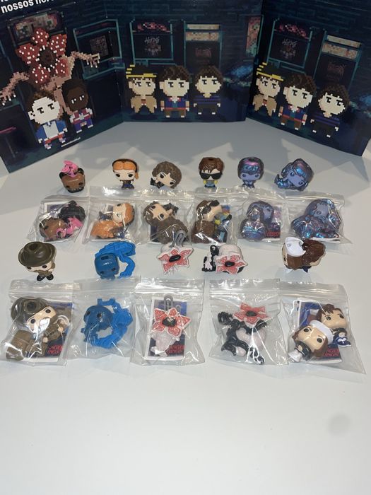 Stranger things kinder joy