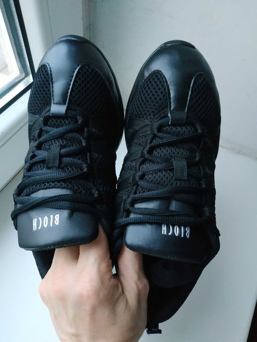 Чорні танцювальні кросівки Bloch Criss Cross 36 розмір 23,5 см