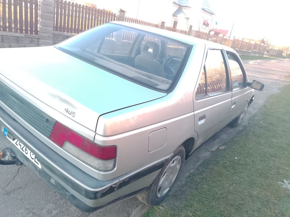 Продам Пежо в нормальному стані