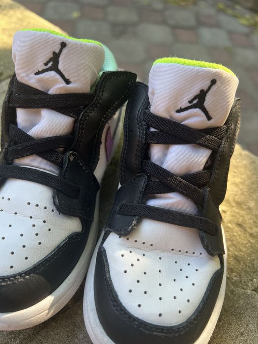 Продам кросівки nike