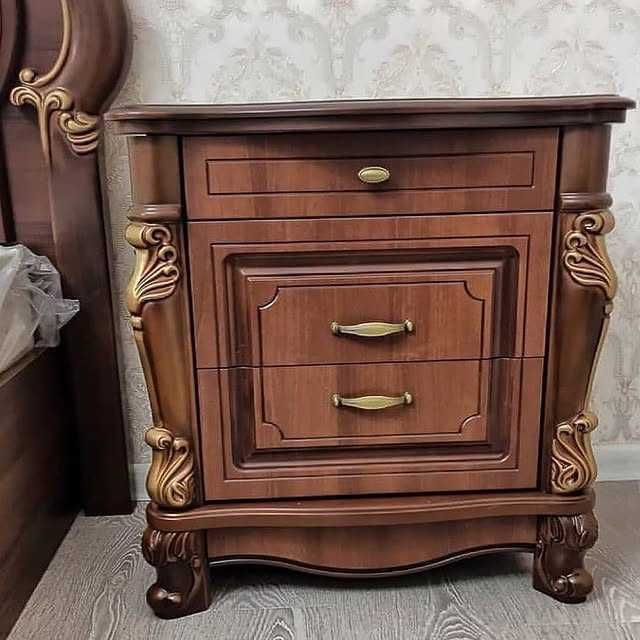 Продам спальный гарнитур