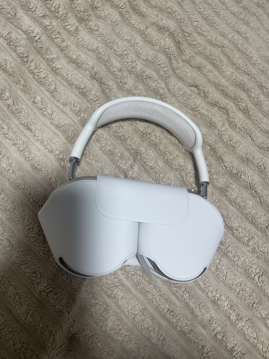 Apple AirPods Max 2024