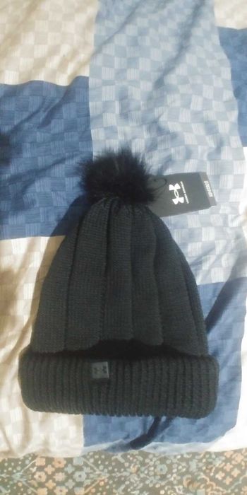 Under Armour шапка акриловая женская. 100% оригинал