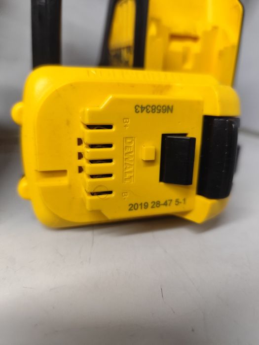 Вживаний DeWalt DCE088R Лазер Деволт оригінал