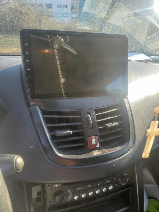 Peugeot 207 1.4 hdi — photo 2