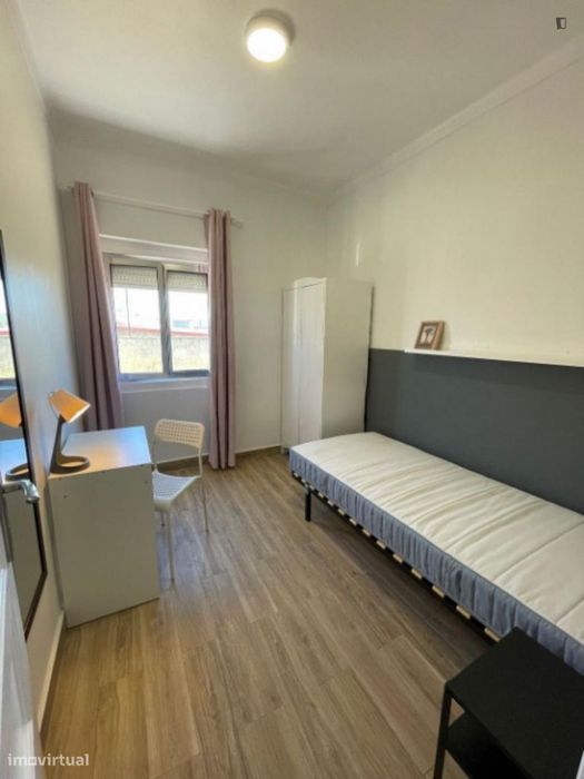 Quarto - localizado em Santarem