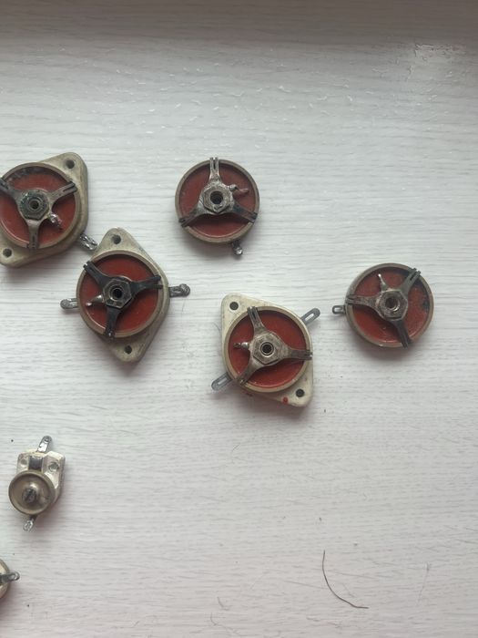 Конденсатори  електротовари